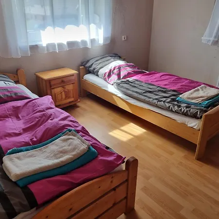 2 Mit 3 Schlafzimmer Und Garten * Crailsheim