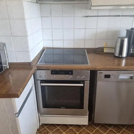 2 Mit 3 Schlafzimmer Und Garten *