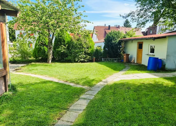 2 Mit 3 Schlafzimmer Und Garten Appartement